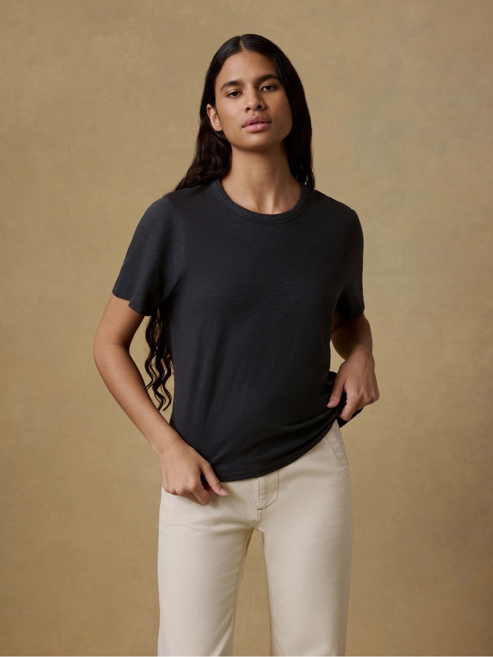 NWT Faherty Sunwashed Crew Tee